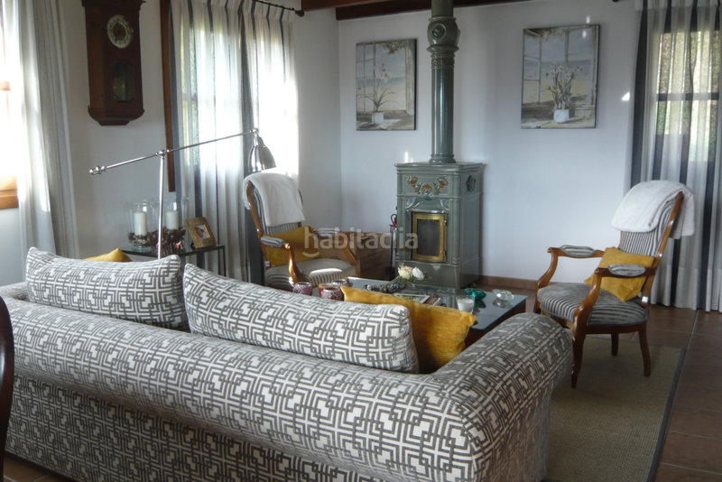 Foto 185d0982-51c0-4109-b530-93ab7d63341e. Maison avec chauffage dans Parres