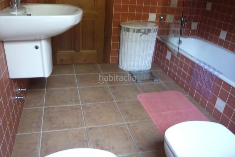 Foto 1deb9d5f-a514-4719-8149-d5487aa50209. Maison avec chauffage dans Parres