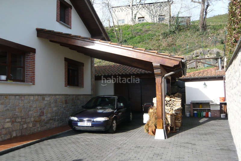 Foto 473ebf1d-450e-4796-917d-1dbd6328f9ea. Maison avec chauffage dans Parres