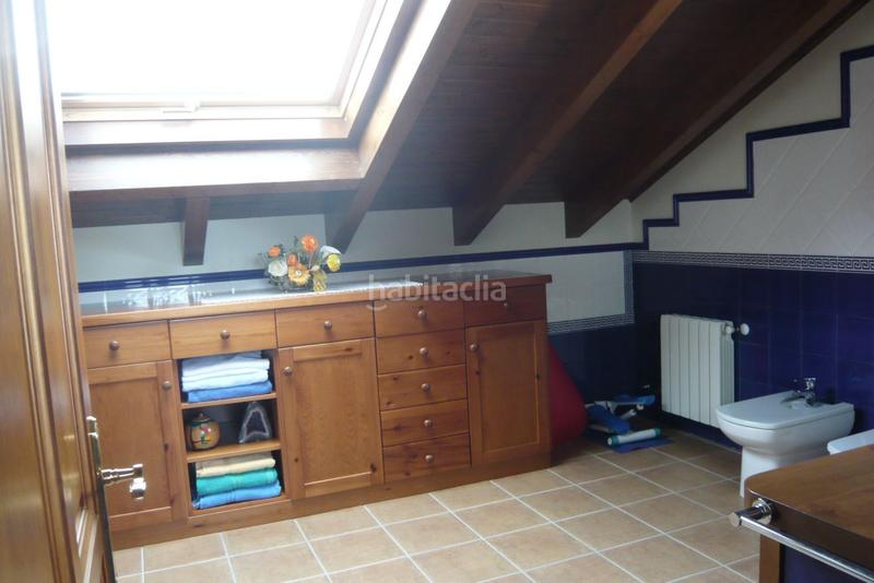 Foto 6327b1c3-0e80-4b19-b44a-83e9f4af8271. Maison avec chauffage dans Parres