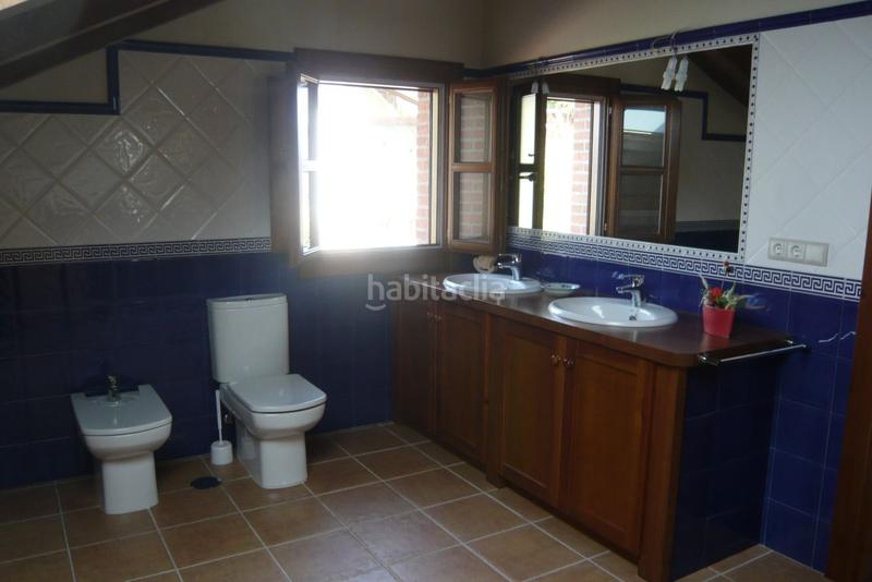 Foto 63ab1998-7b1f-4cca-bf41-22efde082b4e. Maison avec chauffage dans Parres