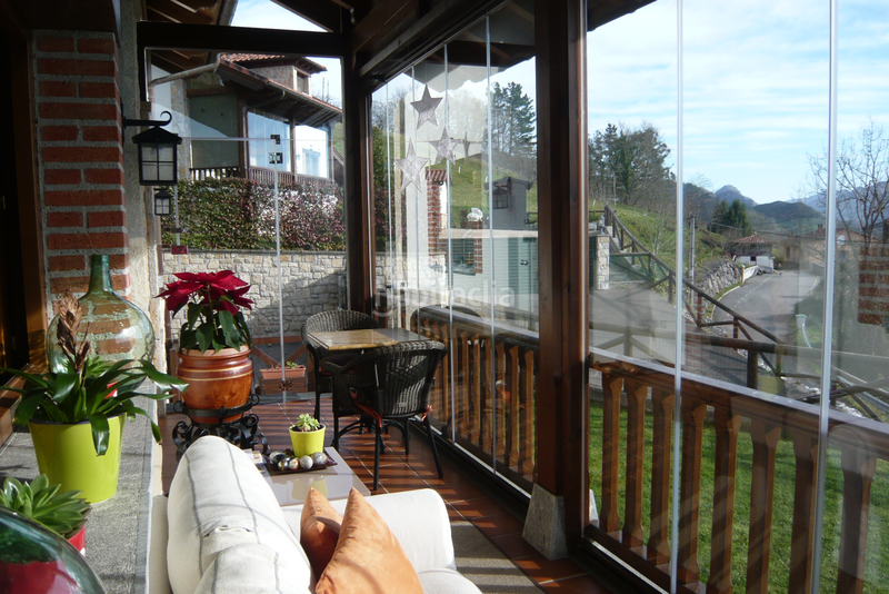 Foto f721c748-b5af-492d-838d-89a519074772. Maison avec chauffage dans Parres