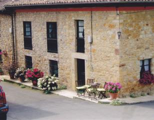 Maison à Parres. Venta de casa y dos apartamentos en el concejo de parres-arriond