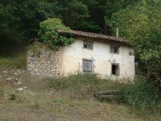 Maison à Parres. Venta de casa en el concejo de parres