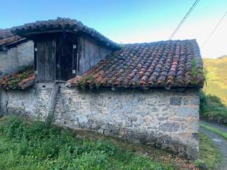 Maison à Parres. Venta de cuadra en el concejo de parres.