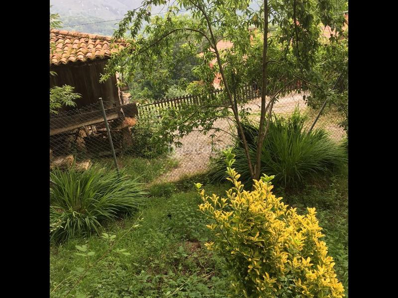 Foto 46fa1119-c1b4-4392-9638-c5b65203359f. Maison dans Parres