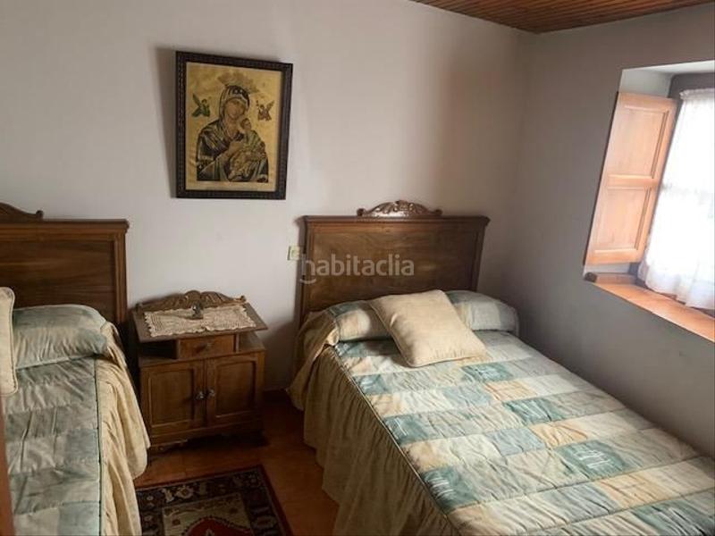 Foto c3c5851c-f075-4674-9be5-015b28f78d3f. Maison dans Parres