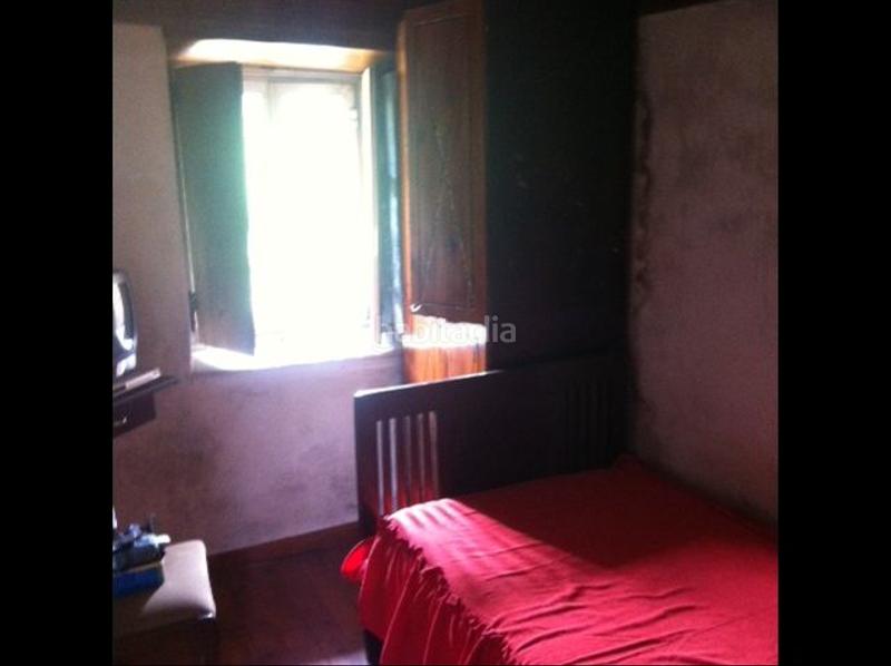 Foto e85a11ee-534a-4643-8fa5-e47ca131f11a. Maison dans Parres