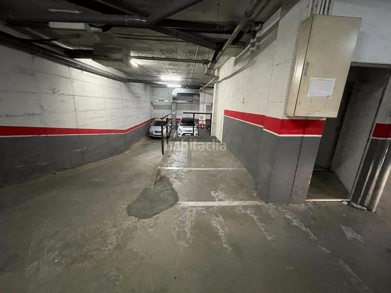 Foto 0eaada13-1f2b-4103-902a-94c881f98040. Posto auto in carrer de cervantes 215 in Gorg Badalona