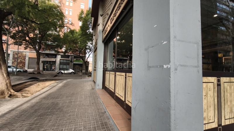 Foto 3945bb68-0ccb-45f8-b108-e37d76de382c. Traspaso local comercial se traspasa bar / restaurante con licencia c3 en Barcelona