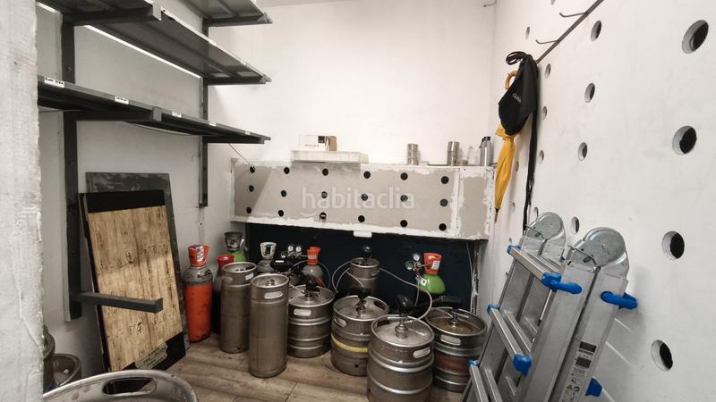 Foto cde0acc4-cc33-4345-a5d3-14bc879539a9. Traspaso local comercial se traspasa bar / restaurante con licencia c3 en Barcelona