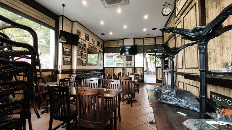 Foto e57bccd8-5929-48ad-85d8-423e175f4688. Traspaso local comercial se traspasa bar / restaurante con licencia c3 en Barcelona