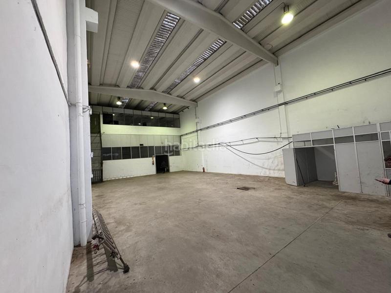 Foto 1c8def37-24d4-4f6b-8ae3-31c1740eac1a. Rent industrial building in Pomar Badalona