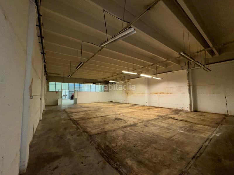 Foto 2c2810bf-1d76-47a4-bc41-85e61d8fb621. Rent industrial building in Pomar Badalona