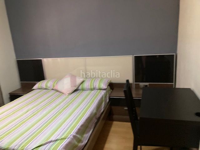 Foto d038d445-844c-47a0-9aaa-bd949c86e7ea. Pis amb calefacció a Llefià Badalona