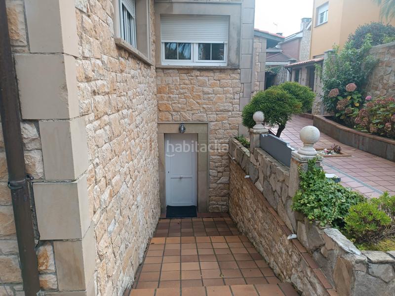 Foto 3e0ed567-8543-4454-a568-e9910261f7bc. Chalet mit kamin heizung parking pool in Salinas Castrillón