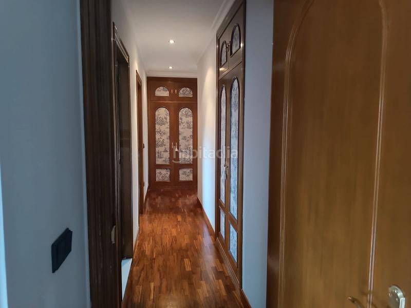 Foto 615fca83-c57f-417a-ae83-d2234c997042. Chalet with fireplace heating parking pool in Salinas Castrillón