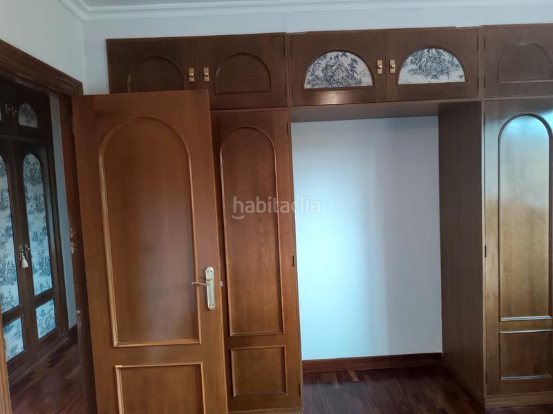 Foto be67fc77-bbc1-41ce-a56d-12009d31e87b. Chalet with fireplace heating parking pool in Salinas Castrillón