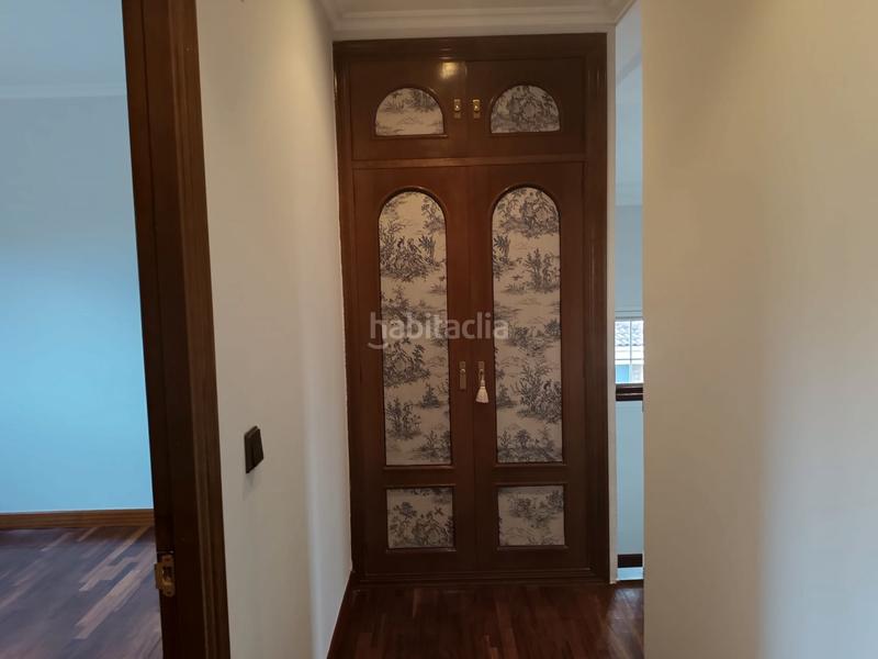 Foto d2005337-95cf-4b47-a8e8-a895eb4d5d8c. Chalet en Salinas Castrillón