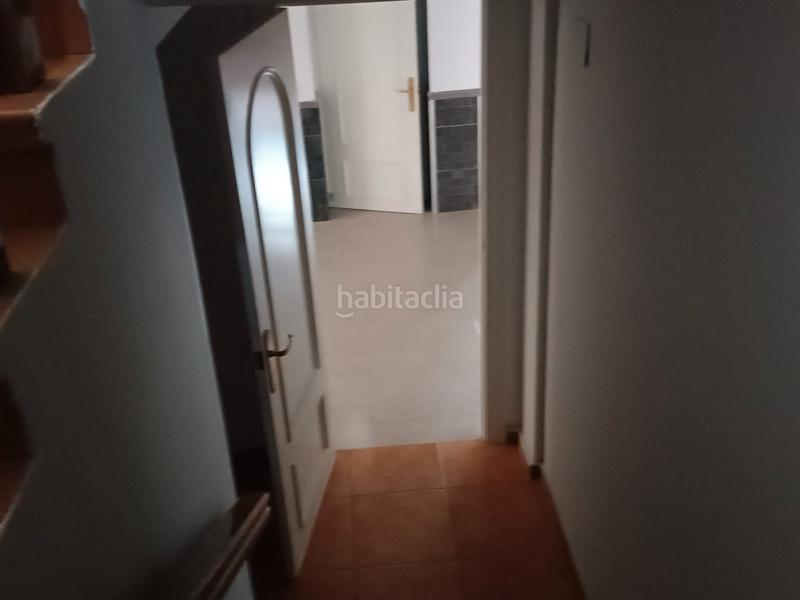 Foto 32e7ea6f-413c-459a-ac03-aa417be38502. Chalet con camino riscaldamento parcheggio piscina in Castrillón