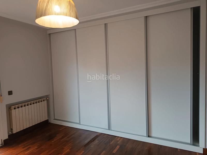 Foto 7fdcac34-972a-4823-acb6-ebaade56e97f. Chalet con camino riscaldamento parcheggio piscina in Castrillón