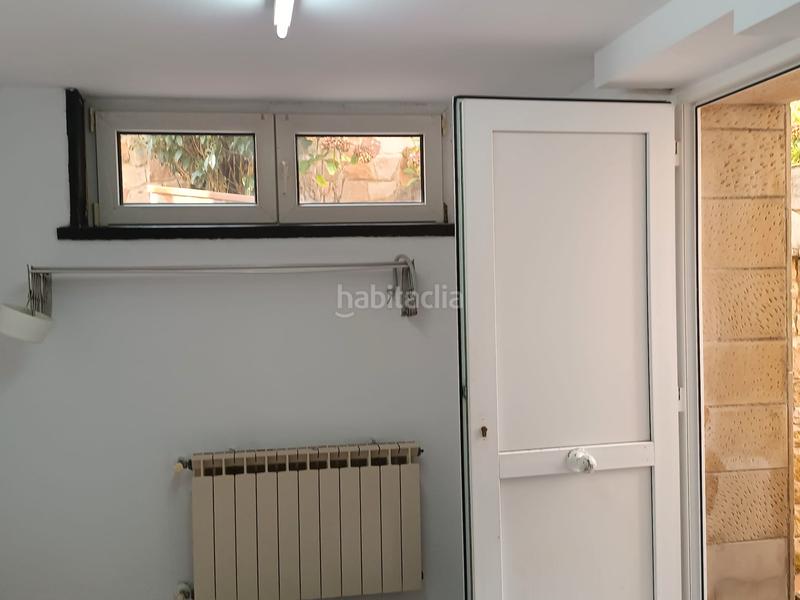 Foto a2b578fa-cbc6-4a94-9f97-95f923630fbd. Chalet con camino riscaldamento parcheggio piscina in Castrillón