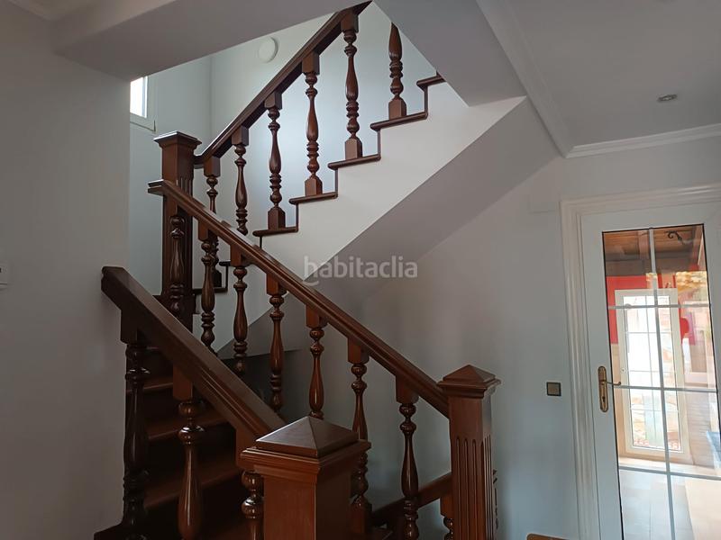 Foto 3fc815af-54cf-4ba6-9660-830af6c028c6. Xalet amb xemeneia calefacció aparcament piscina a Castrillón