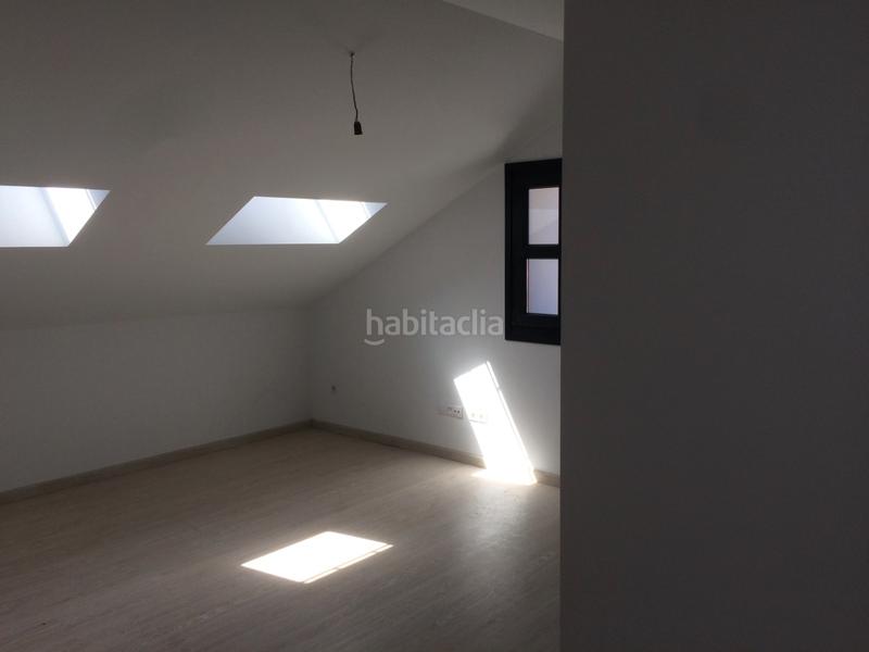 Foto da8fbf48-096e-4097-93e9-976f6fdda13b. Pis amb calefacció a Cudillero