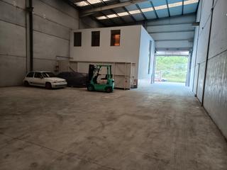 Rent Industrial building in Llaranes