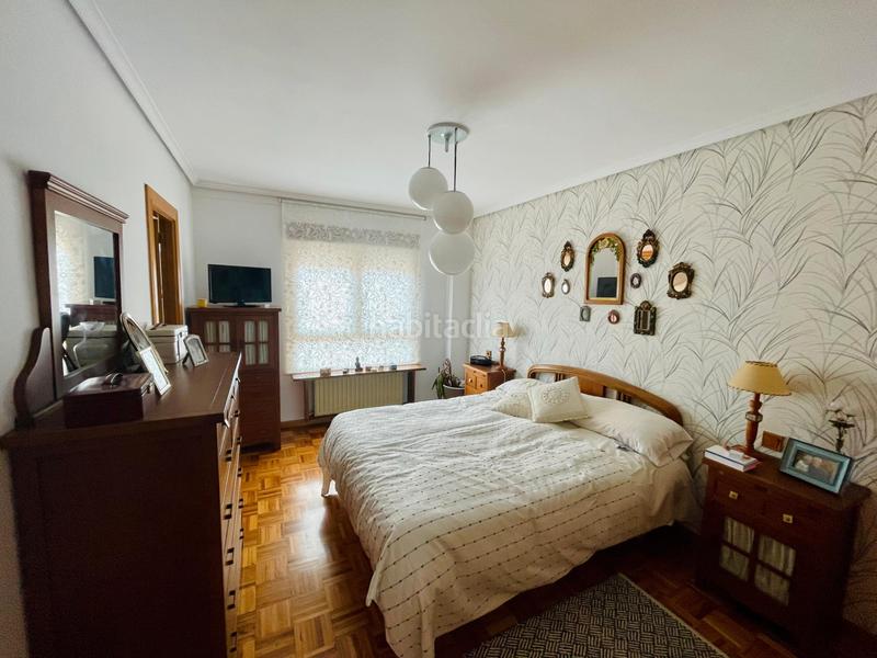 Foto 9b79c5d3-0c67-492c-9f79-8c70b25b62dd. Flat with heating in El Carbayedo - El Quirinal Avilés