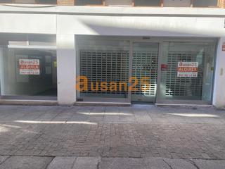 Location Local commercial à Isilla 25. Alquiler local cl. isilla