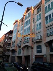 Location Duplex à Santa Catalina - Ferial. Vivienda zona centro con garaje