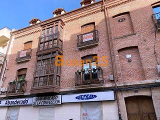 Pis a Calle isilla 11. Espaciosa  vivienda a reformar, situada en la principal calle  p
