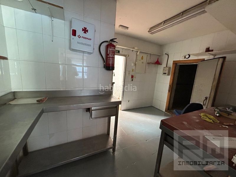 Foto c8da56f0-7ddb-4018-b432-3d5eaf5c46e7. Local comercial a Navas del Marqués (Las)