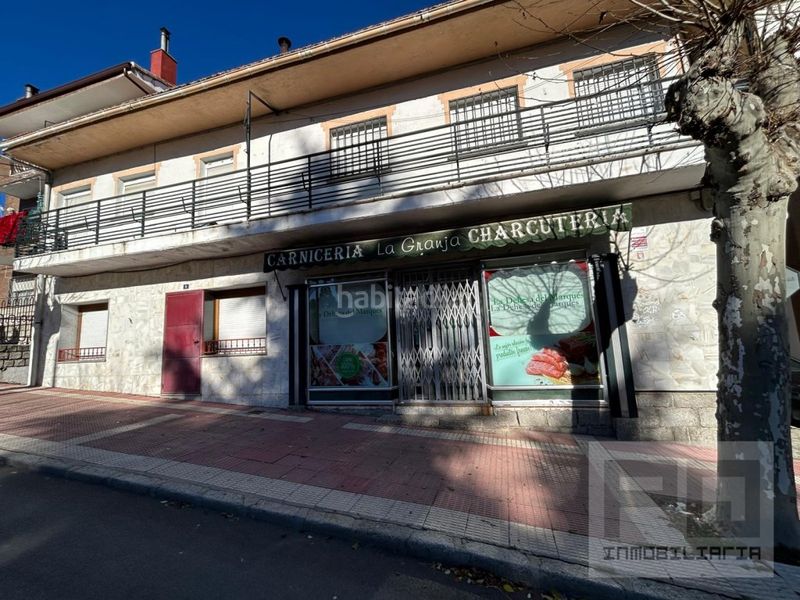 Foto ea671beb-65cf-48a7-b3cb-137b17159270. Local comercial a Navas del Marqués (Las)