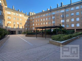 Location Appartement  Avenida patrimonio de humanidad. Magnífico piso de un dormitorio en zona carrefour