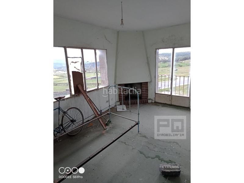 Foto bf8ef4d3-9200-4985-8054-135b9d51d36e. Edifici a Navas del Marqués (Las)
