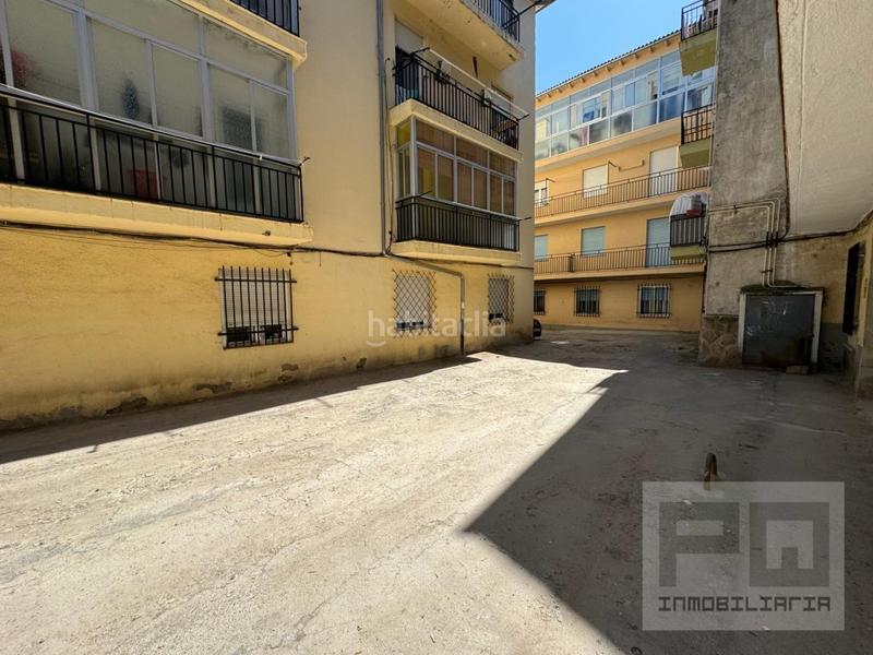 Foto fffc1984-13bc-4ccd-8855-11a1025172e6. Aparcament cotxe a San Antonio Ávila