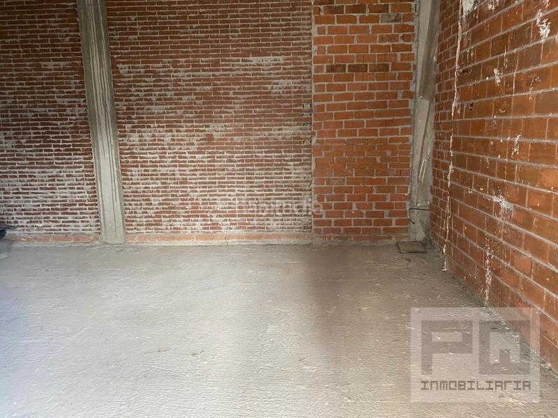 Foto c56f3c21-9d75-455c-8ca3-e45458b3f704. Alquiler local comercial local en alquiler para montar tu negocio o almacén en Ávila