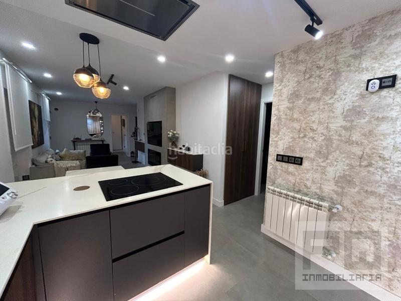 Foto 4f1438d1-4d13-4925-bde6-22589930d09f. Planta baixa a Navas del Marqués (Las)