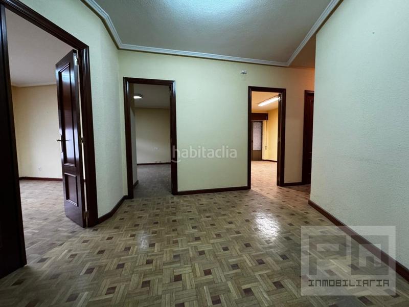 Foto 0de251f4-215d-44c4-9d13-c1ba740c2364. Appartement avec parking dans Centro Ávila