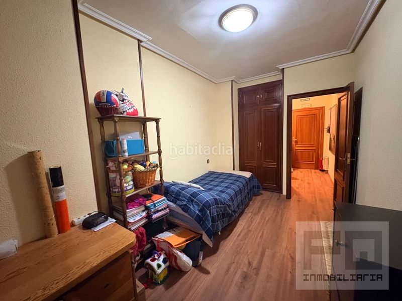 Foto b38a3936-6cff-42d0-affd-591fa2a97a35. Rent flat in Centro Ávila