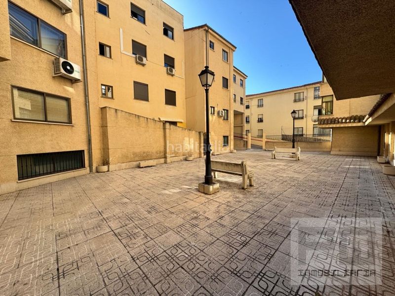 Foto cc956e5f-fe43-4ccd-a21f-b8716058d6f4. Planta baixa amb calefacció a Sur Ávila
