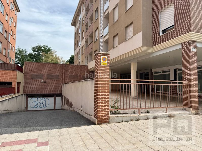 Foto bbe6cd57-d013-4781-9997-8ea1d47ea7cc. Pis amb aparcament a Universidad Ávila