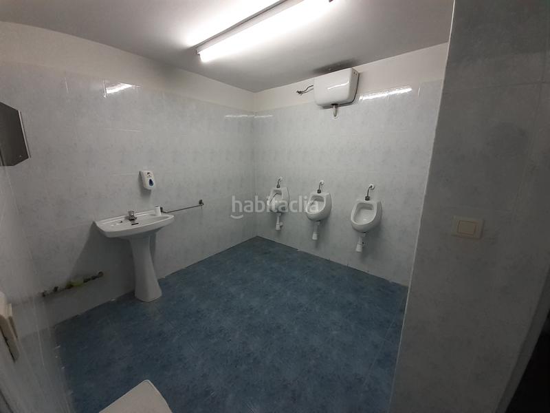 Foto 882c1471-e2f1-49e8-8ad0-e4d0dc8b44f3. Local comercial a El Carmen - Barrio Gimeno Burgos