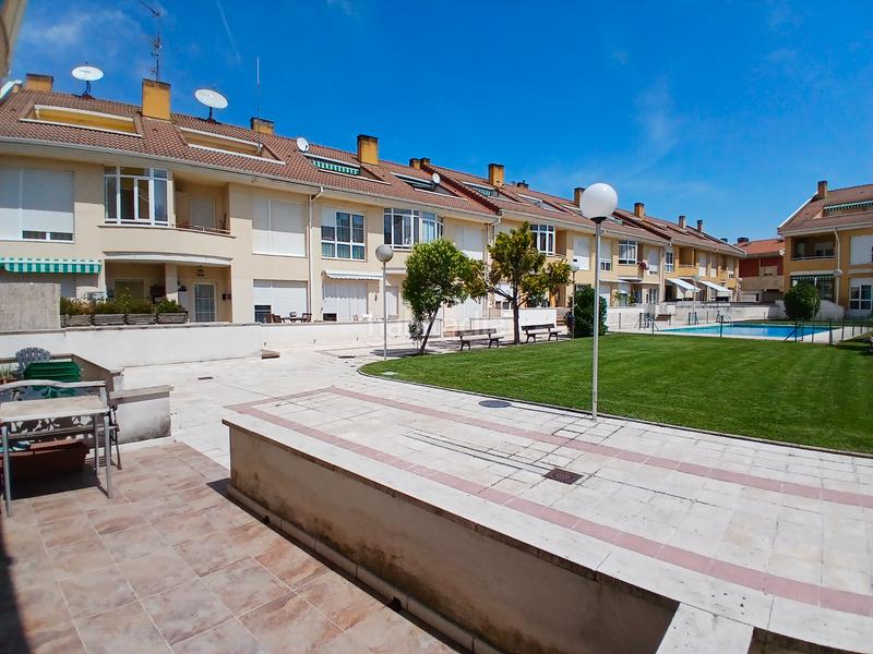 Foto 0ea1b5dd-6fcc-4522-9cce-4978cf5a2709. Apartament amb calefacció piscina a Villatoro Burgos