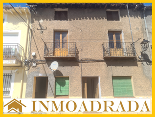 Maison  Larga. Inmoadrada vende casas con patio