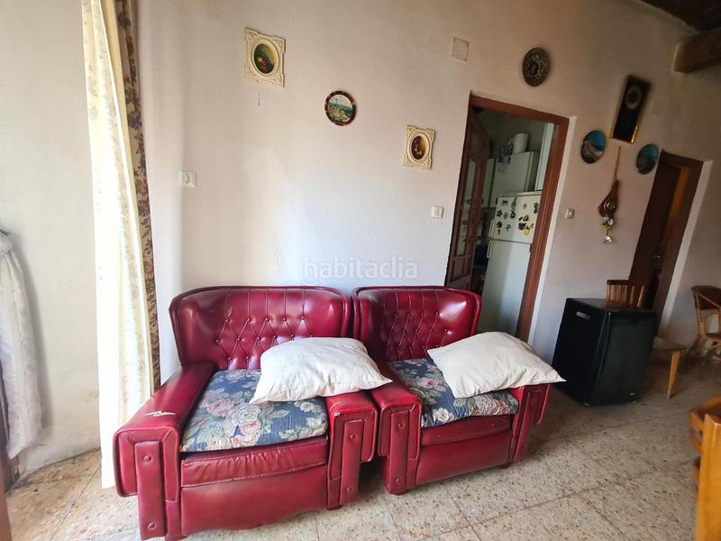 Foto 775afbd6-6455-47e9-bcbe-8b224f807b75. Masia a Adrada (La)