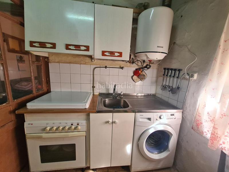 Foto b2cb24a6-f564-4a68-9835-74f76a6eb524. Masia a Adrada (La)