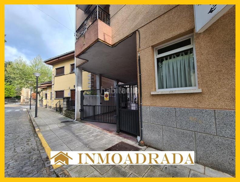 Foto 55fd93a5-bcf5-47a3-bdb9-894b95f8bfee. Parking coche plaza garaje doble céntrica en Adrada (La)
